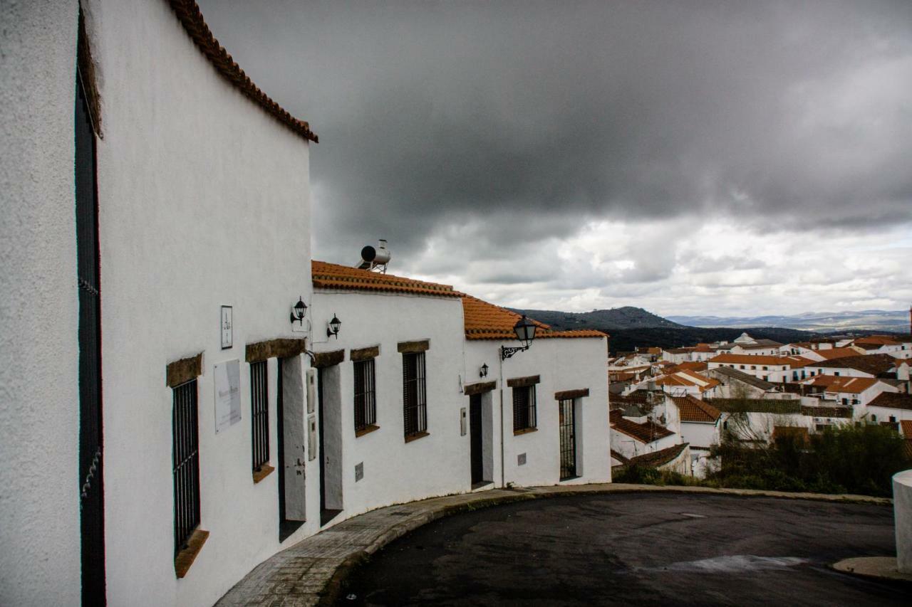Mirador De Fuentes Pensionat Fuentes de León Eksteriør billede